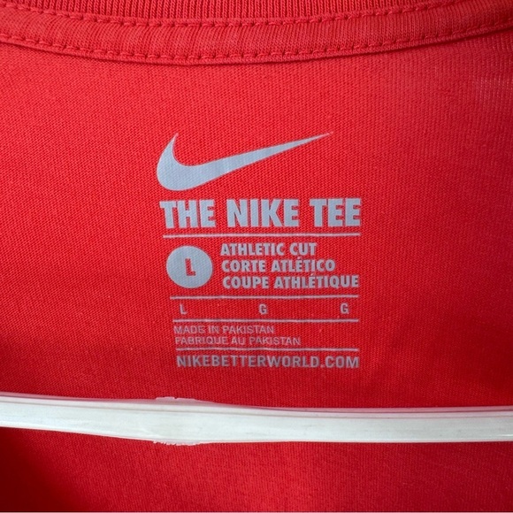 Nike Athletic Cut rounded Neck Shirt - Picture 4 of 6